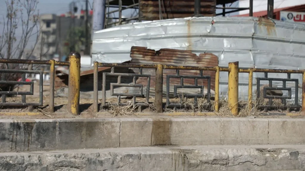 Urban public space in Qamishli before planting works
